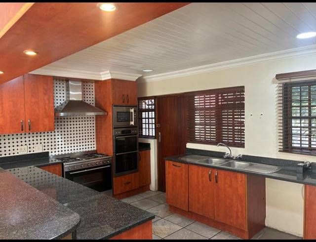 4 BEDROOM PROPERTY TO RENT IN WATERKLOOF